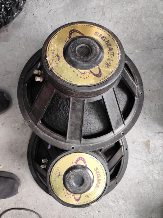 18-ки Eminence Sigma Pro 650 wats RMS.