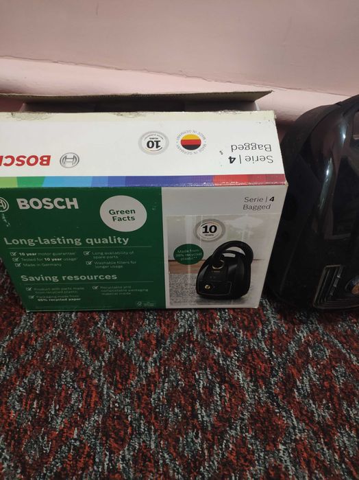 Пылесос  Бош BGL 38 GOLD