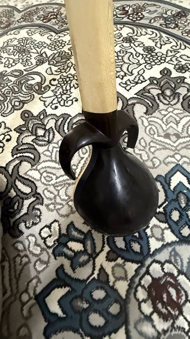 Qashqar rubobi holati yangidek
