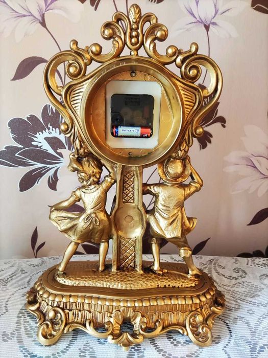 Корпус от часов каминных Совпластитал ,нужна замена механизма.