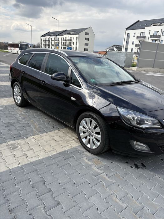Opel Astra j 2011 2.0 diesel