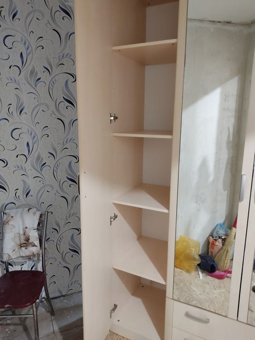 Продам шкаф в комнату