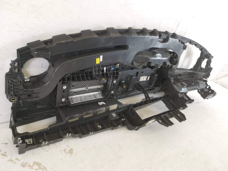 Арматурно табло Ауди А6 С8 / Audi A6 C8 Оригинално, в добро състояние