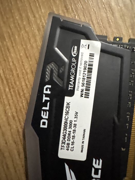 16gb ram Tforce Delta R + placa video rx 560