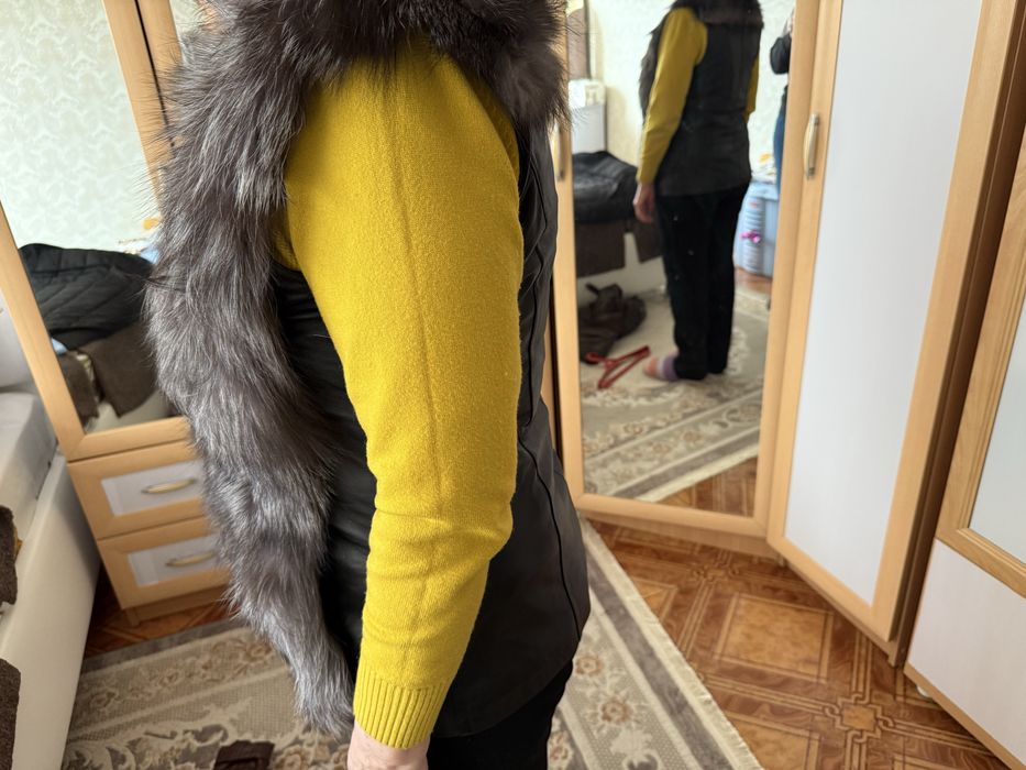 Безрукавка с мехом