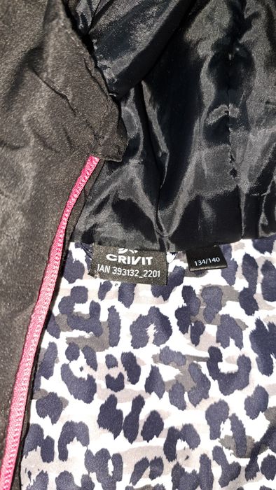 Geacă  toamna-iarnă fete mărimea 134-140