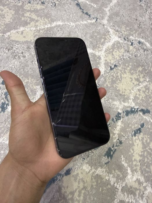 Iphone 12 pro max holati zo’r