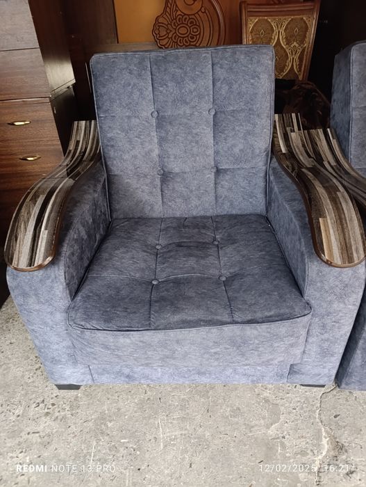 Divan kreslo sotiladi