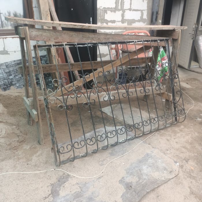 Решетка на окна железная
