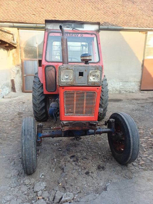 Vând tractor U650