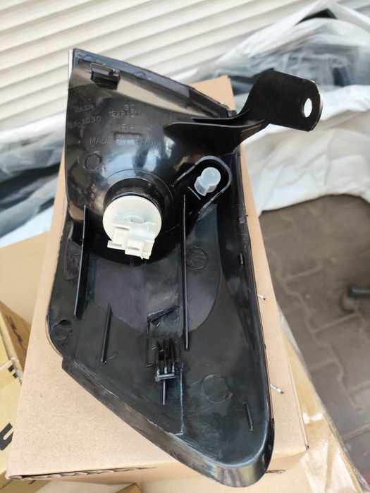 Камри 25 Европа поворотник