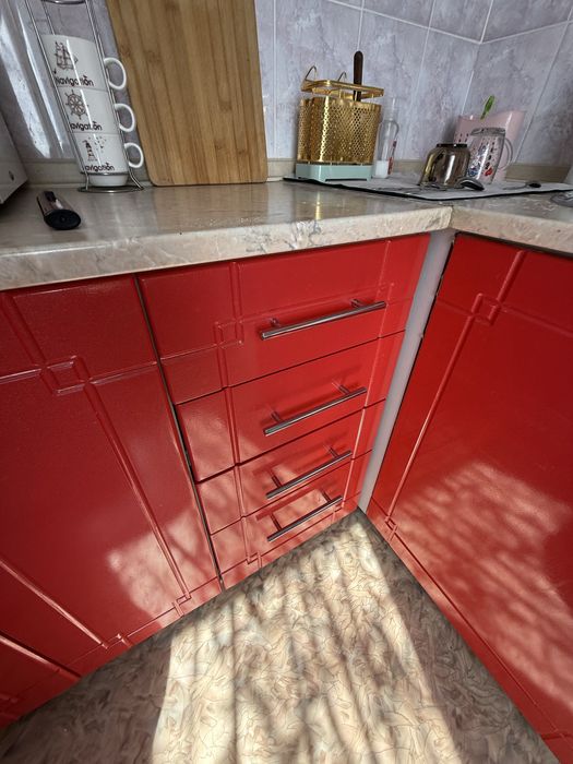 Срочно продам кухню