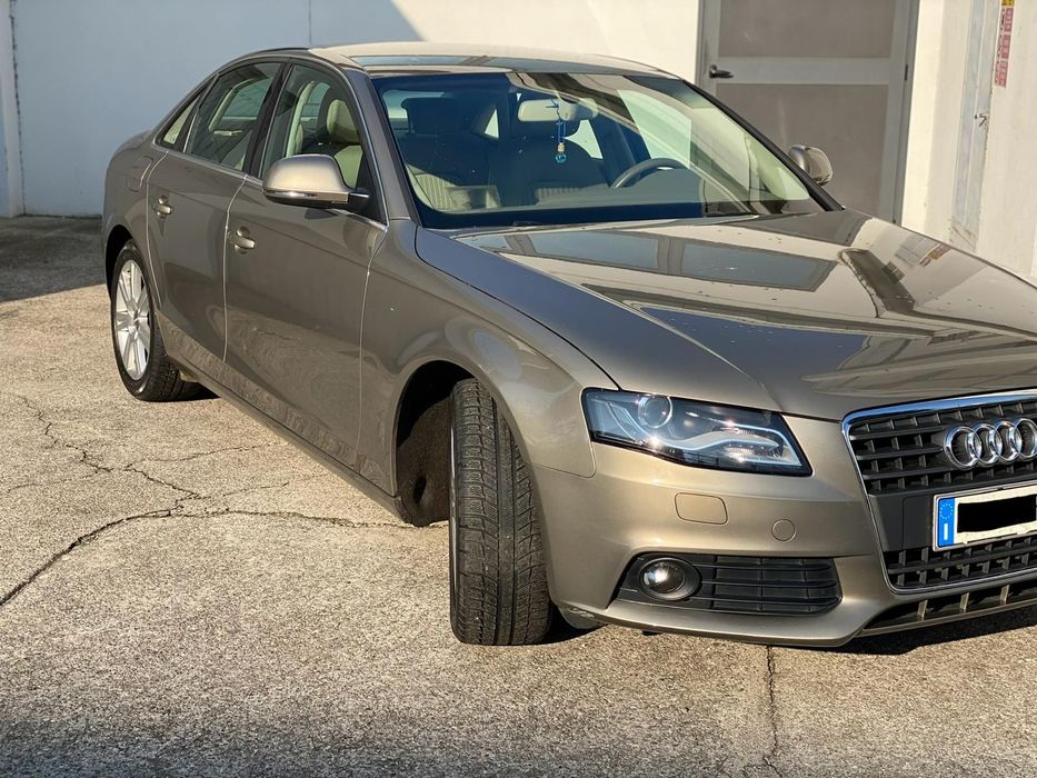Audi A4 Limuzina