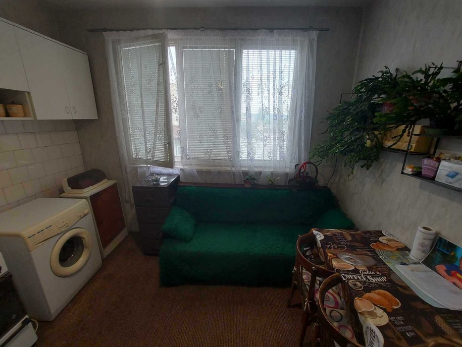 Продава се Тристаен апартамент в Търговище, Вароша - 82 кв.м за 996 €/кв.м - Снимка #2