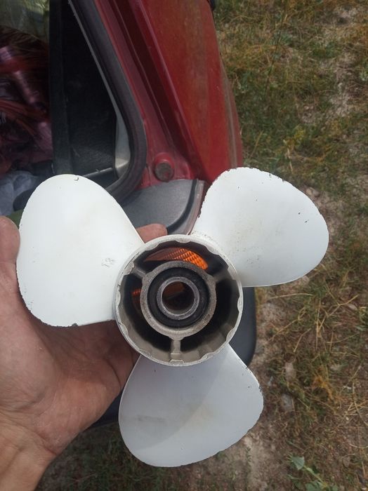 Породам винт на матор Сильва 30