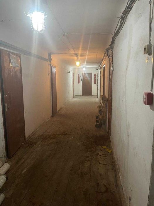 Продается помещение (1 этаж и подвал)