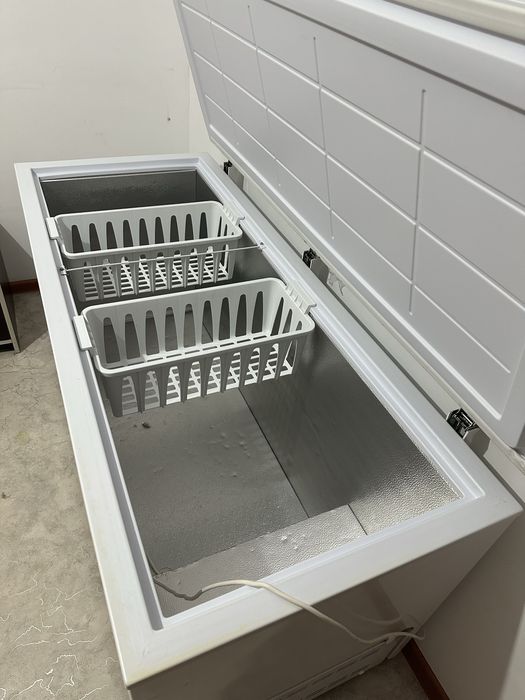 Продам морозильник и шкаф-купе