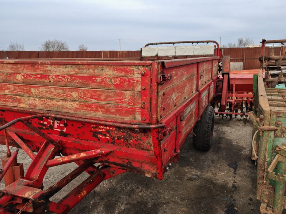 Remorcă împrăștiat gunoi MIG bălegar 4 tone