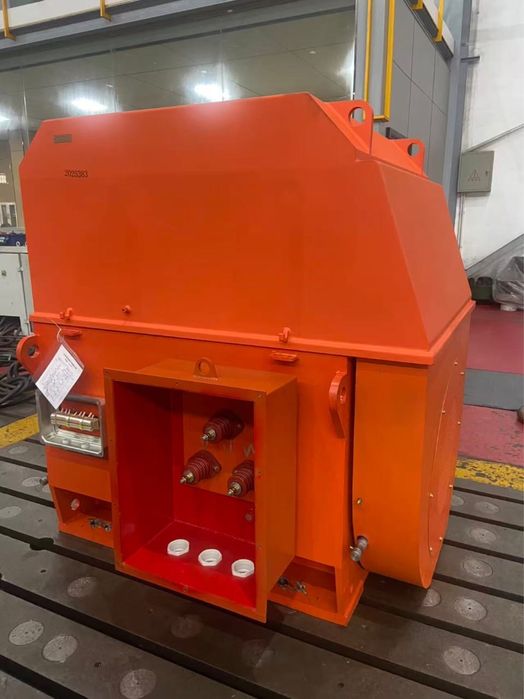 Промышленный электродвигатель ДАЗО