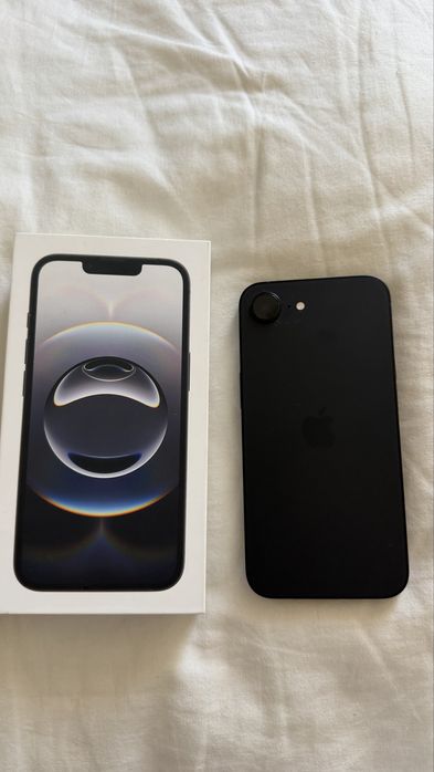 Продам iPhone 16E Black 128 ГБ.