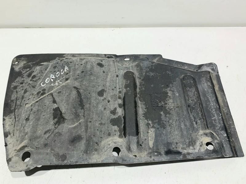Scut lateral stanga Toyota Corolla Berlina 51444-02041