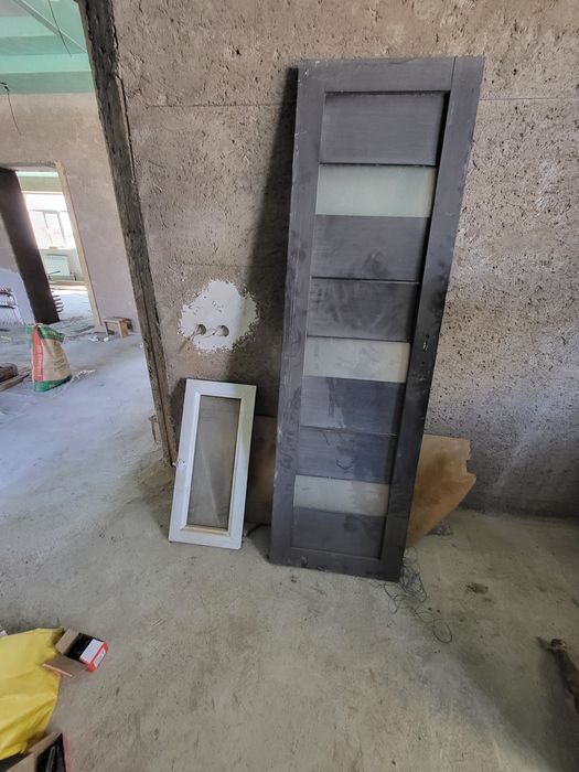 ЕСІК форточка линолиум бар