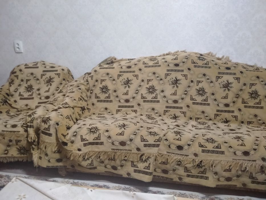 Продается диван с креслом б/у