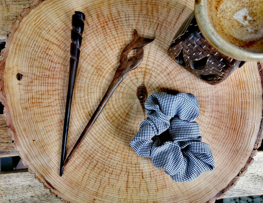 Handmade обеци, колие и клечки за коса