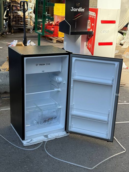 Мини холодильник бренд Hisense 80L