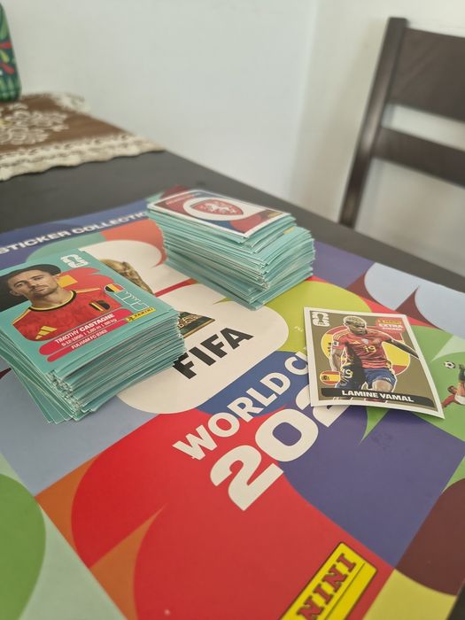 Продавам и разменям  стикери на Panini !