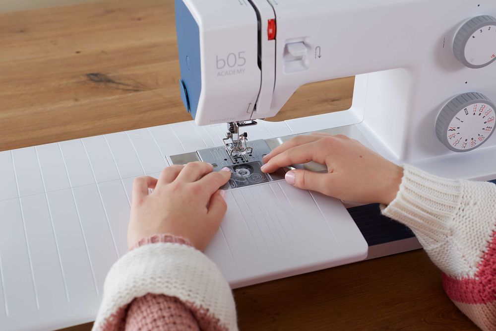 Швейная машина bernette b05 Academy Tikuv mashinasi