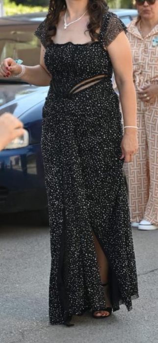 Официална рокля