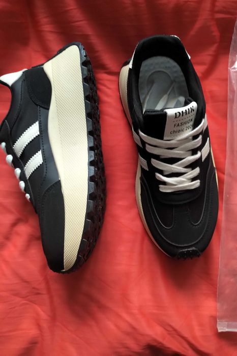 НАМАЛЕНИ - Модни черни и бежови маратонки