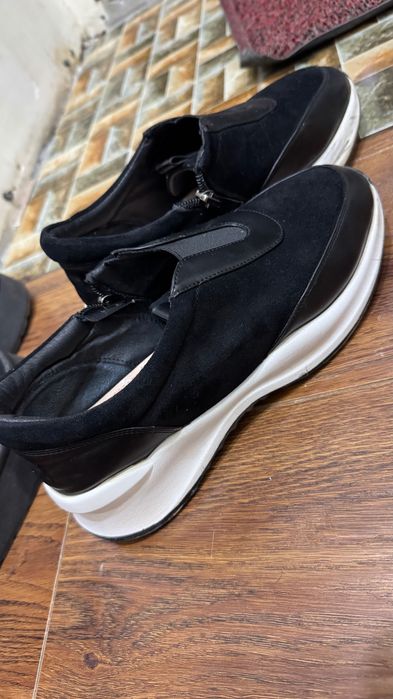 Продам Обувь женская