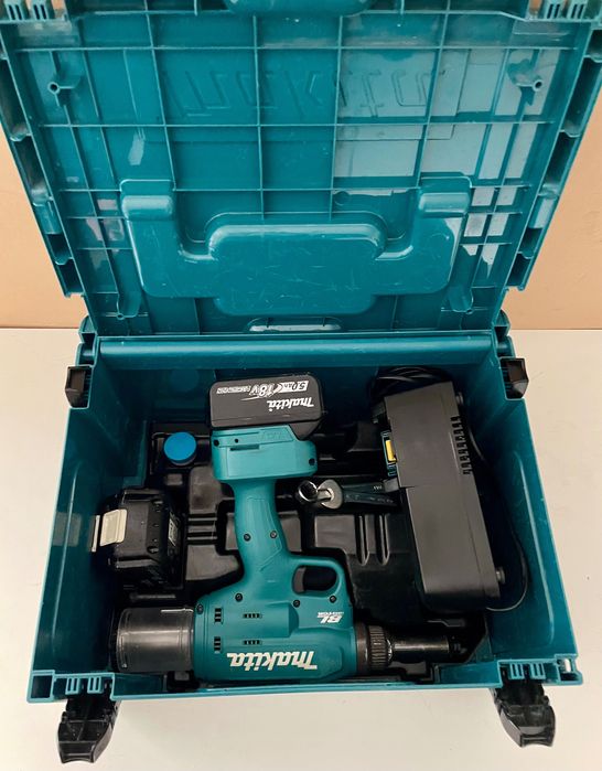 Makita DRV 250 pistol Popnituri