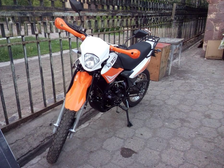 Продаю racer panter практически новый