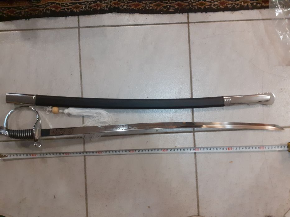 Красива сабя,палаш,шпага,рапира,острие