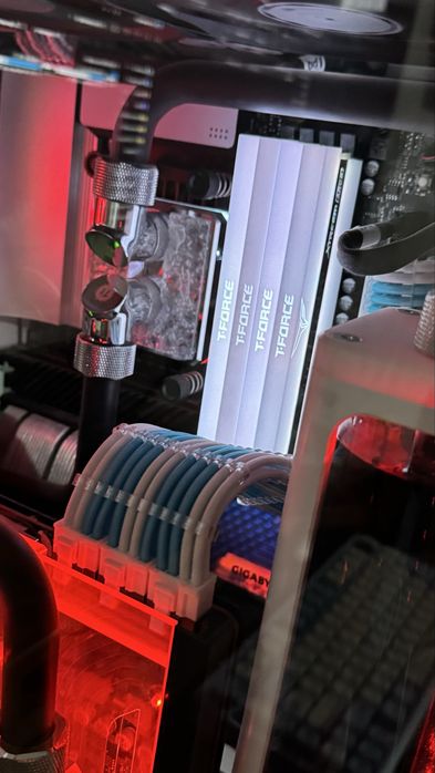 Супер воденой компютер