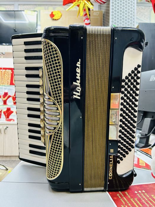 Акордеон Hohner Cornelia lll