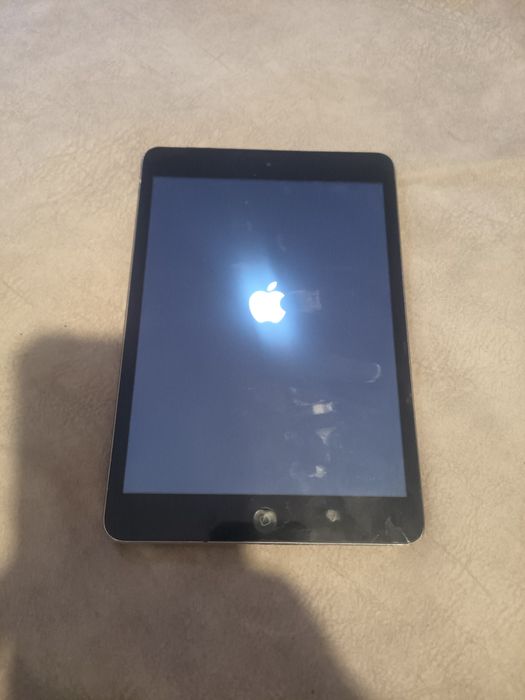 Айпад мини 2 (А1490) на запчасти .