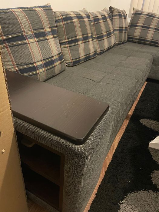 Ъглов диван , разтегаем , с място за багаж