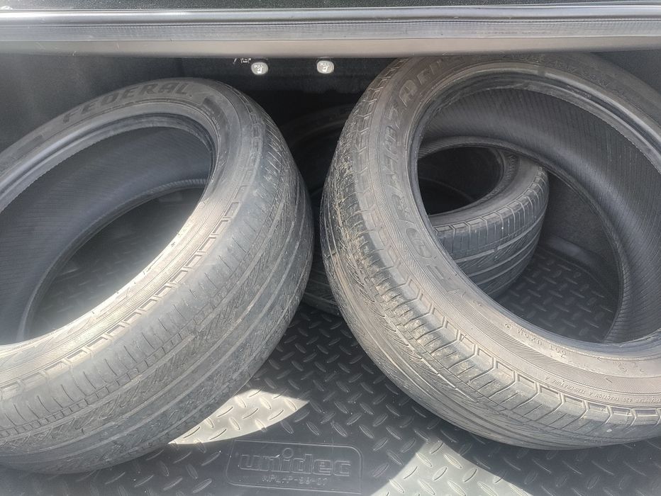 Продам шины 215/55 R17