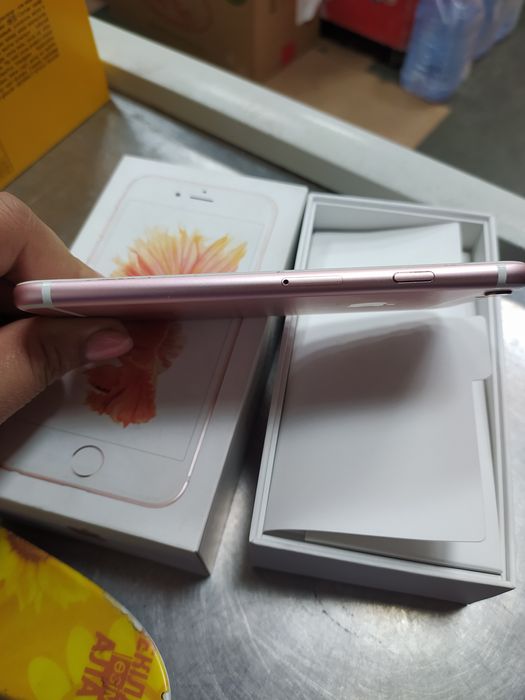 Например iPhone 6S нарманли