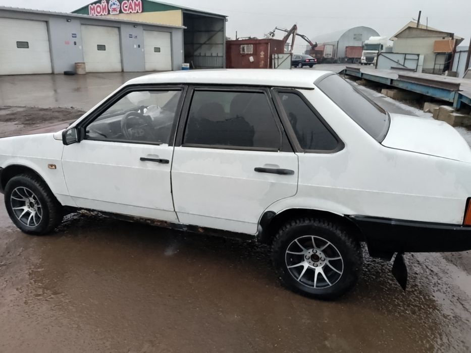 Продам ваз 21099