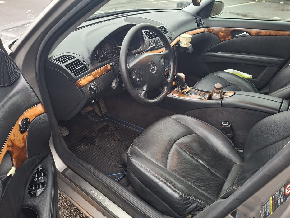 Vind sau schimb cu auto 4×4.