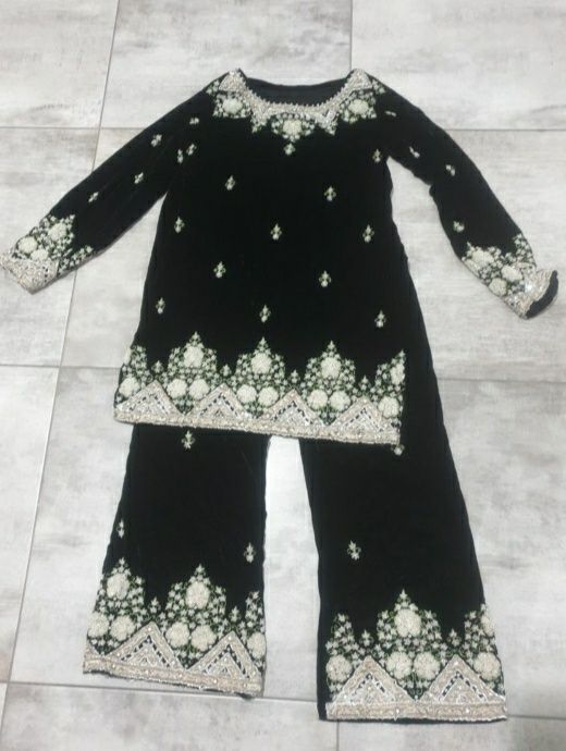 Set catifea strasuri pietre negru 36 s nou