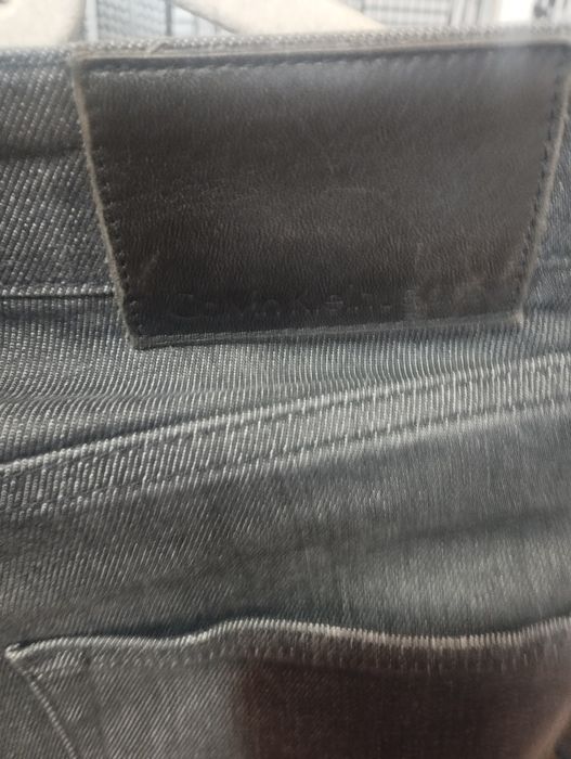 Vând blugi. calitate