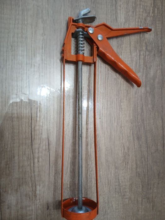 Строительный пистолет,для герметиков.