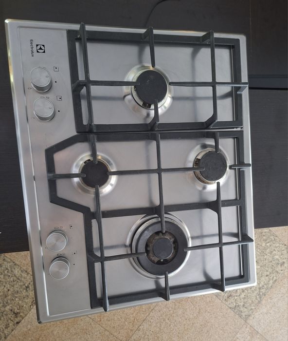 Plită gaz 60 cm inox 4 ochiuri  500lei 
KGS64562SX