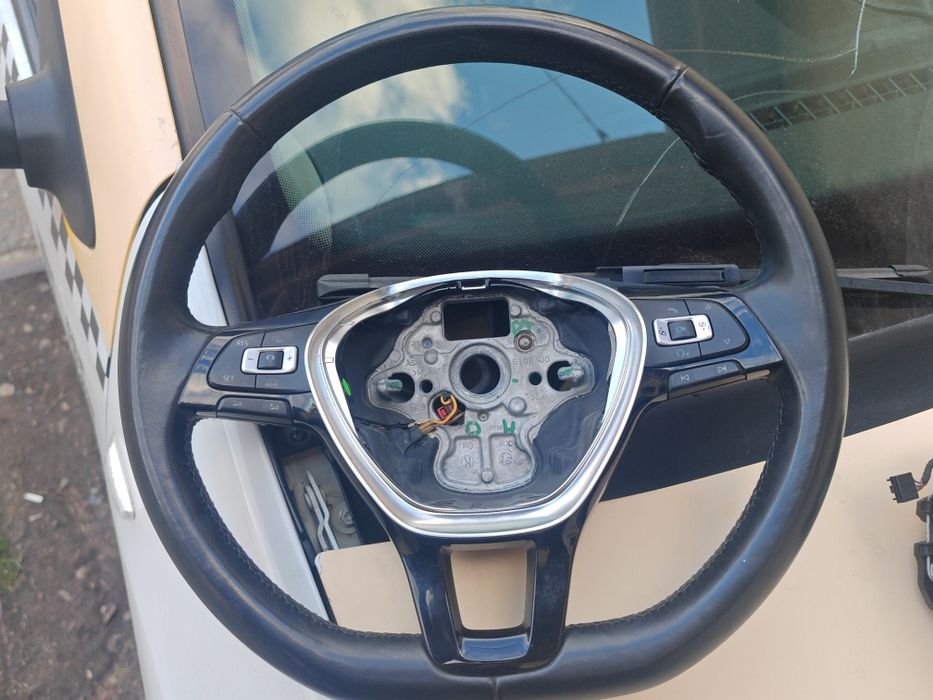 Vand volan passat b8 / arteon cu incalzire